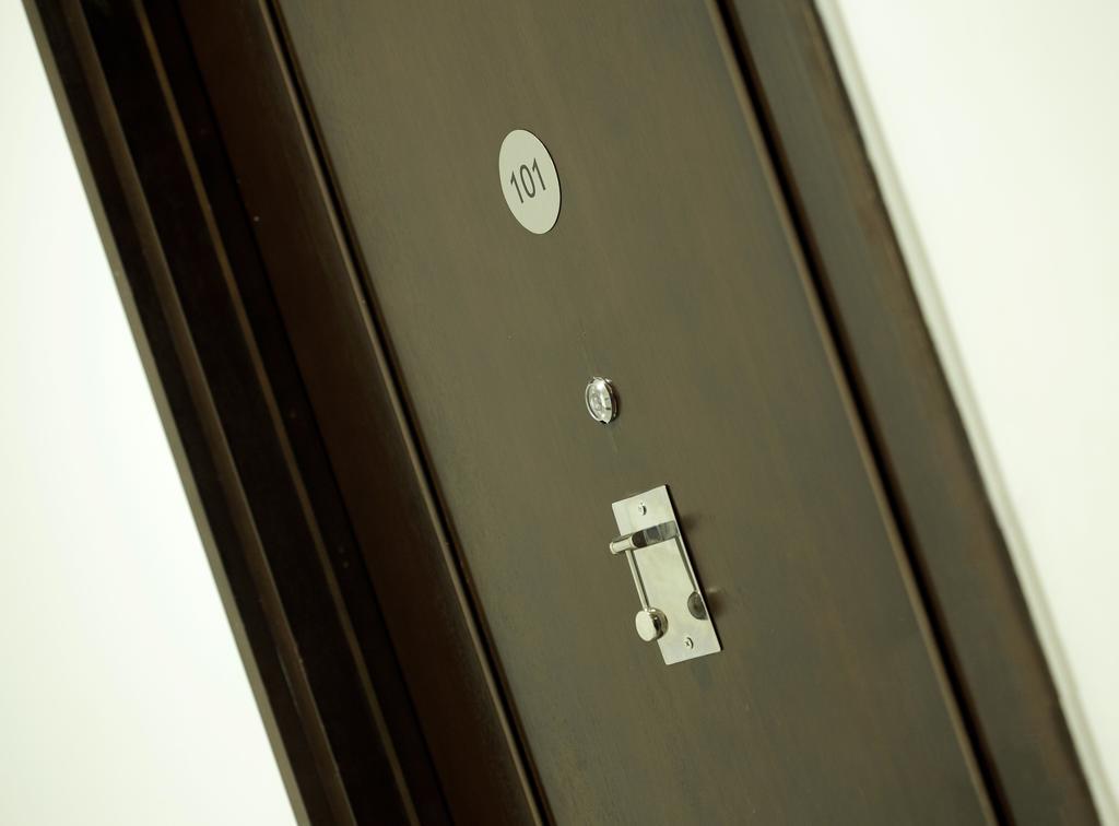 Amaris Hotel Panakkukang Макасар Экстерьер фото