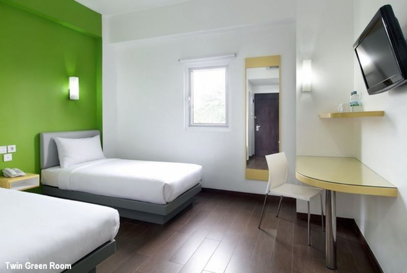 Amaris Hotel Panakkukang Макасар Экстерьер фото