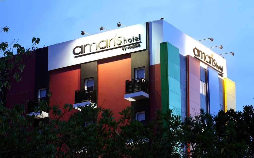 Amaris Hotel Panakkukang Макасар Экстерьер фото