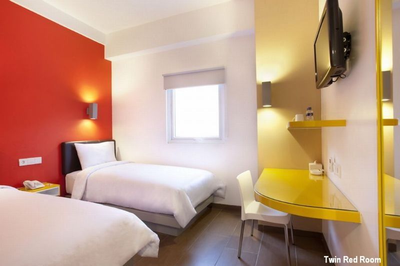 Amaris Hotel Panakkukang Макасар Экстерьер фото